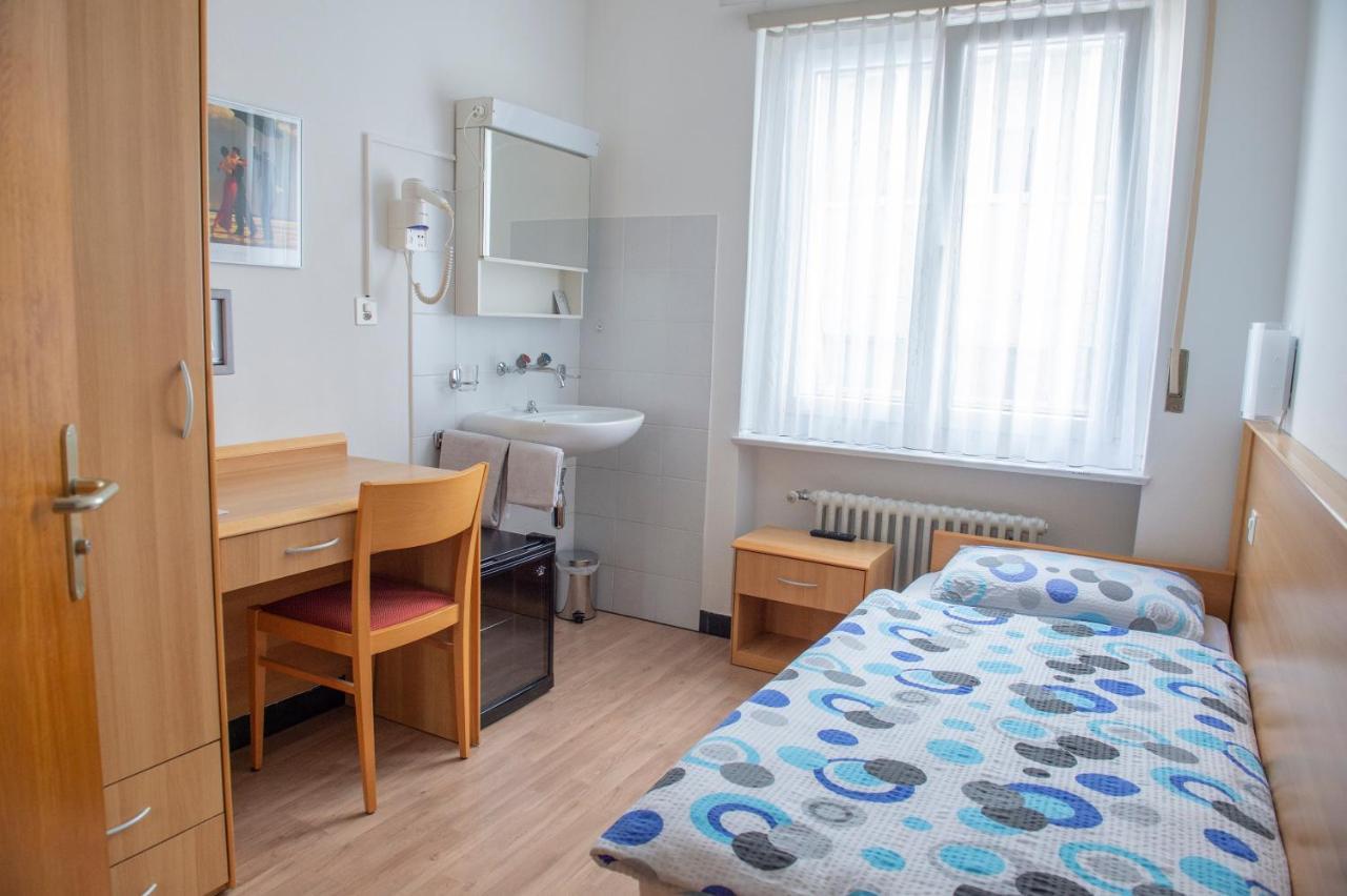 Garni Moderno Hotel Bellinzona Eksteriør billede